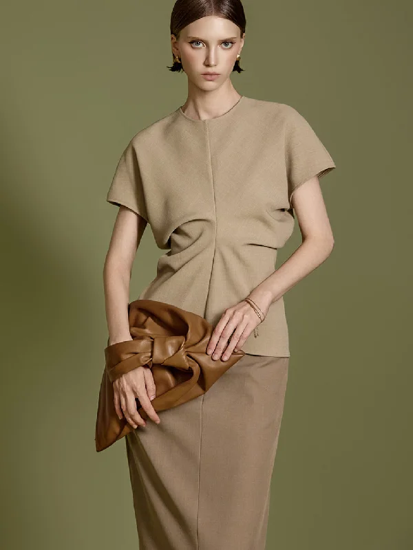 Weekend Discounts to Snag B3010 Pintuck Blouse