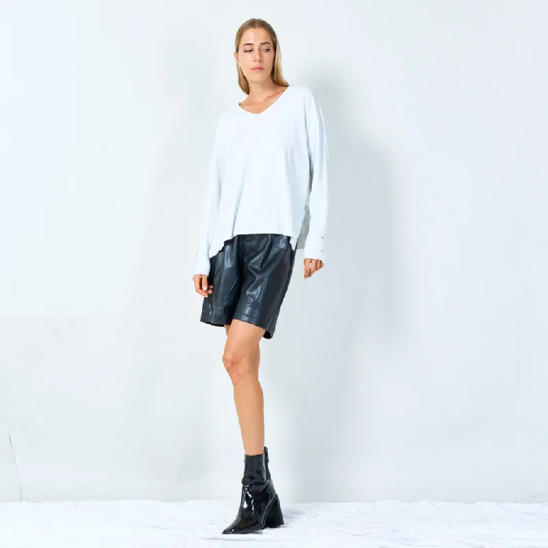 Hurry In Elegant v-neck sweater wholesale