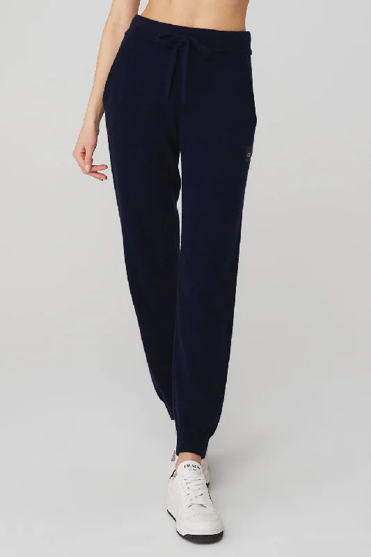 Can't Be Beat High-Waist Cashmere Jet Set Pant - Navy