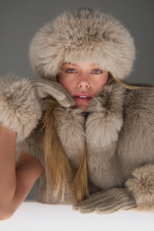 Limited Supply Courchevel Cashmere Faux Fur Beanie - Flax Heather/Oat