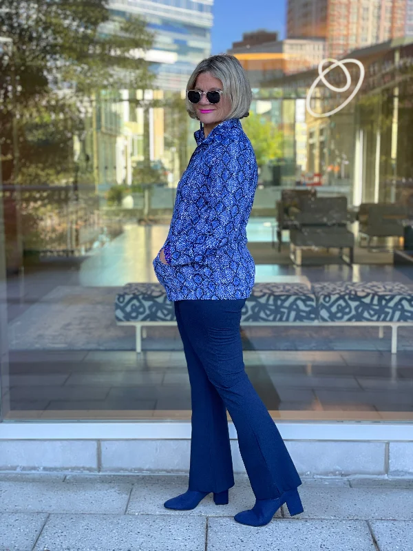 Closeout Deal SAVANNA BLUE KANGAROO TOP