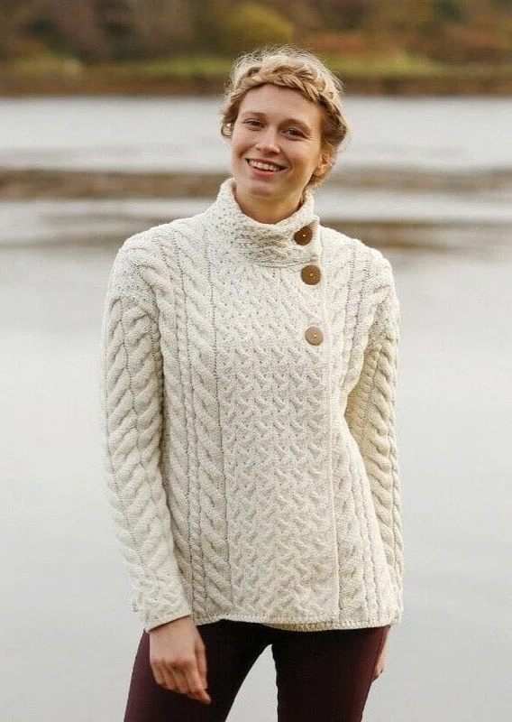 Weekend Bargains to Savor Aran 3 Buttons Trellis Cardigan | Natural