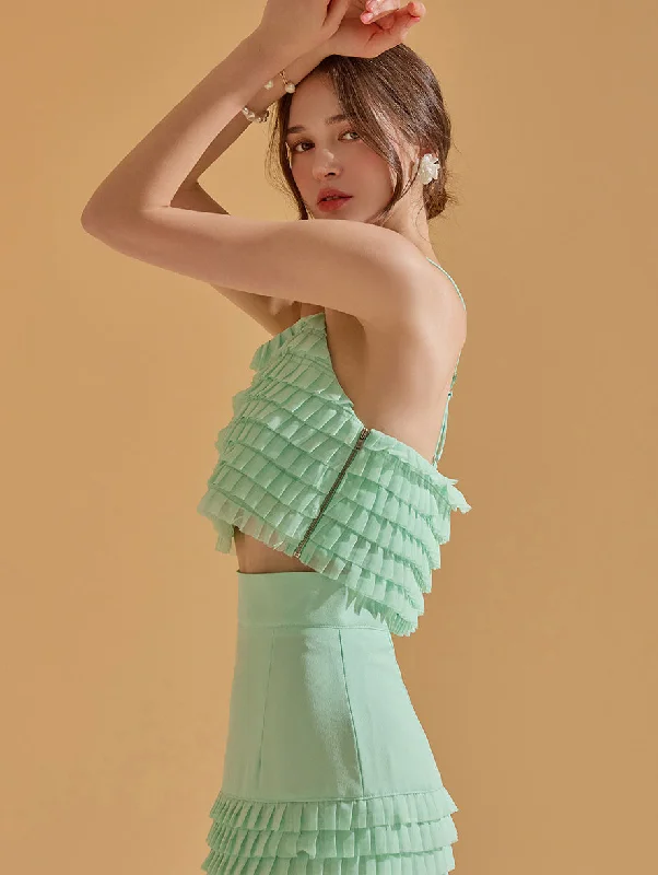 Make Your Weekend Count with Savings B9156 Tiered Frill Sleeveless Blouse