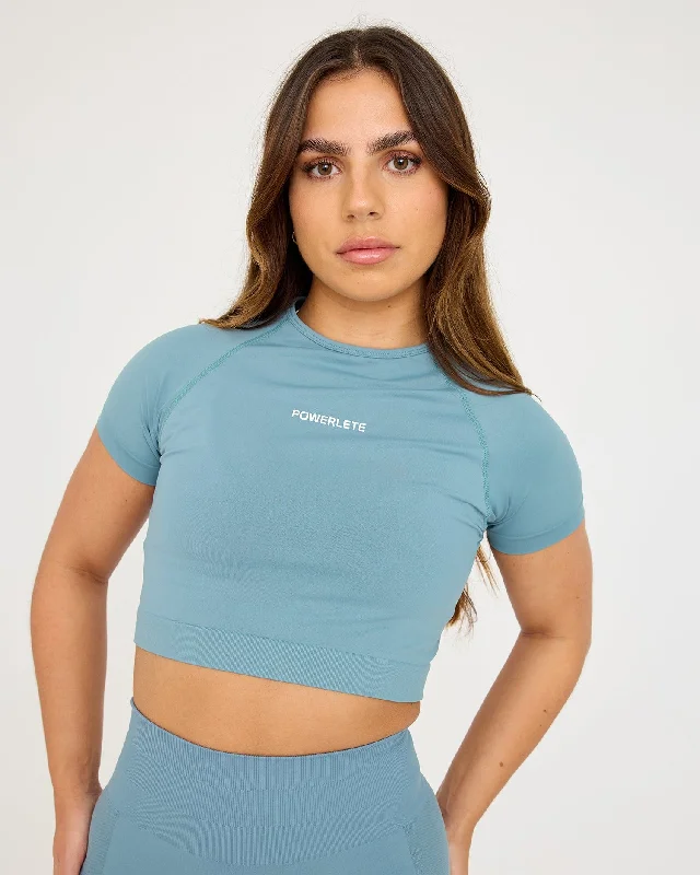 Midnight Sale Evolve Seamless SS Crop Top