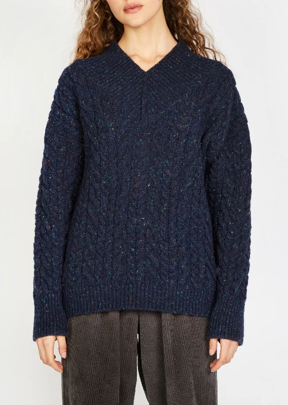 Final Markdown IrelandsEye Cable V-neck Aran Sweater | Rich Navy