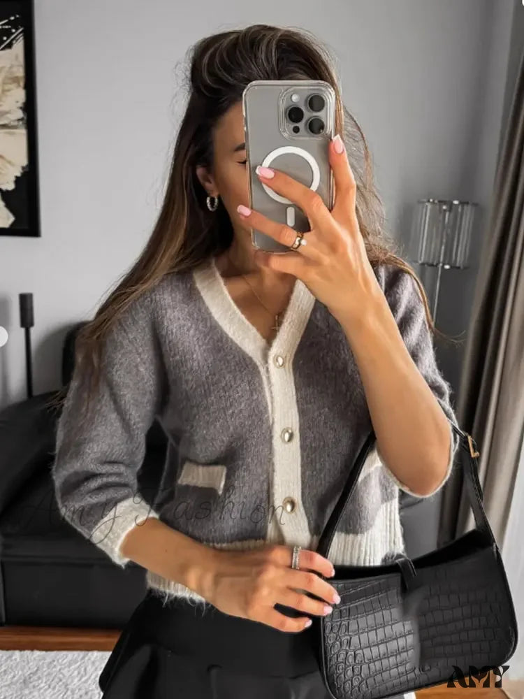 Clearance Sale 2024 Spring Grey White Patchwork Knitted Women Cardigan Jacket Half Sleeve Slim Buttons Cozy Sweater Clearance Sale 2024 Spring Grey White Patchwork Knitted Women Cardigan Jacket Half Sleeve Slim Buttons Cozy Sweater